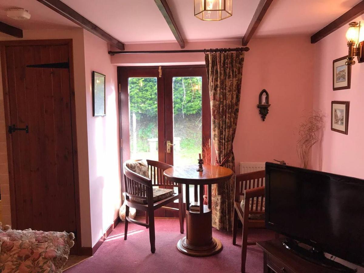 Cosy Cottage For Ecotourism Lovers Near 코웬 외부 사진
